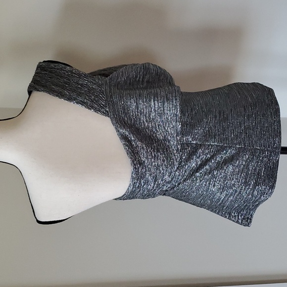 BCBG Maxazria NWT Silver One-Shoulder Top Size Large 11 - Picture 2 of 2